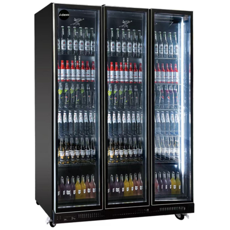 Réfrigérateur à boissons commercial 1195 litres, triple porte vitrée, ventilation, dimensions 1680 x 605 x 1965 mm, noir | Adexa LC1680J Réfrigérateur à boissons commercial 1195 litres, triple porte vitrée, ventilation, dimensions 1680 x 605 x 1965 mm, noir | Adexa LC1680J