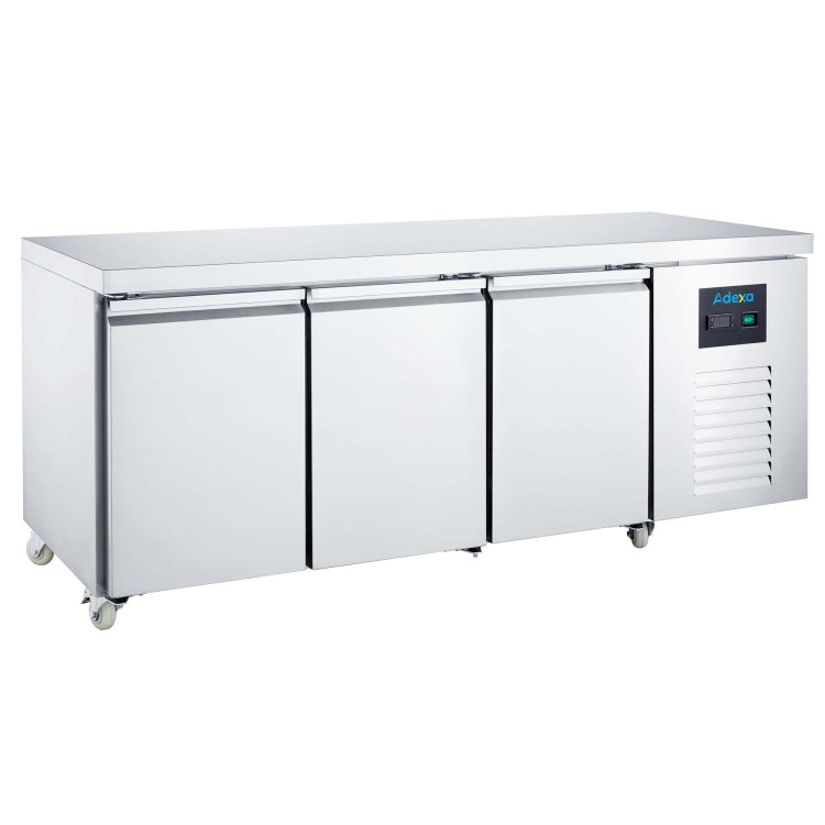Comptoir de préparation pour congélateur commercial 457 L avec 3 portes en acier inoxydable – 1795 × 700 × 850 mm | Adexa NORCOLD858 Comptoir de préparation pour congélateur commercial 457 L avec 3 portes en acier inoxydable – 1795 × 700 × 850 mm | Adexa NORCOLD858