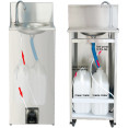 Lavabo mobile à commande au pied avec dosseret et roulettes en acier inoxydable | Adexa WHF277